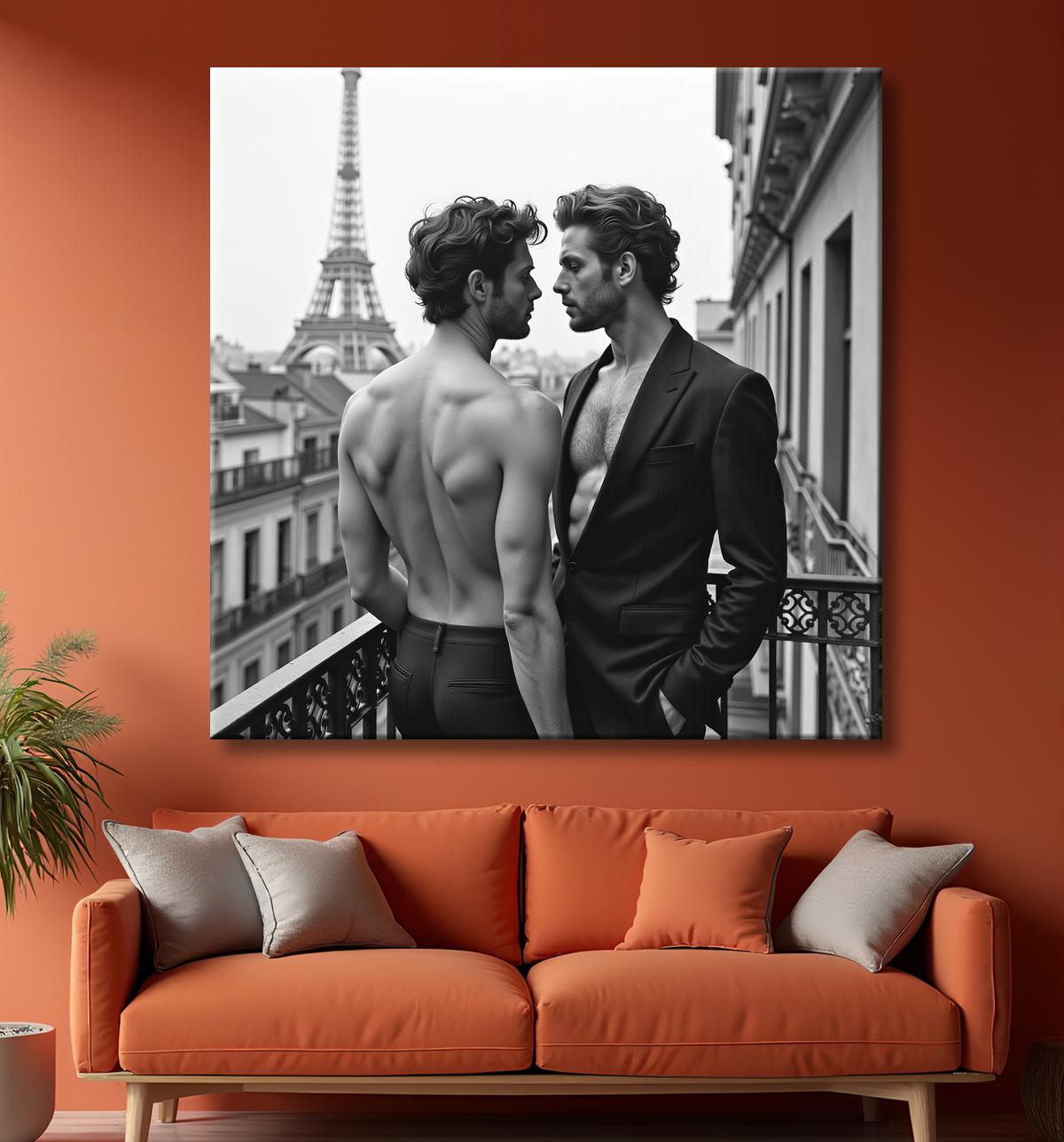 Couple masculin au balcon – tableau noir et blanc chic avec decor