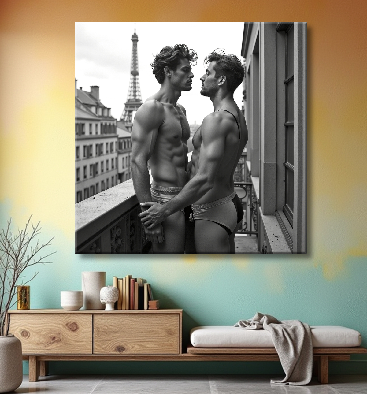 Couple masculin au balcon – tableau noir et blanc chic avec decor