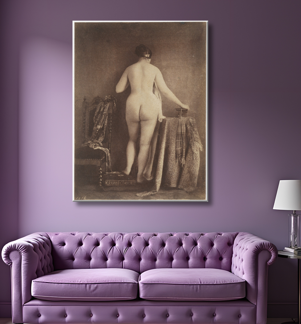 Reproduction [Debout nu féminin] de Julien Vallou de Villeneuve avec decor