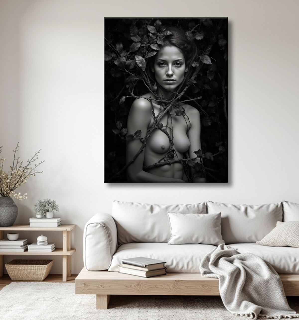 Tableau photo noir et blanc – Portrait féminin mystique en studio, contraste intense avec decor