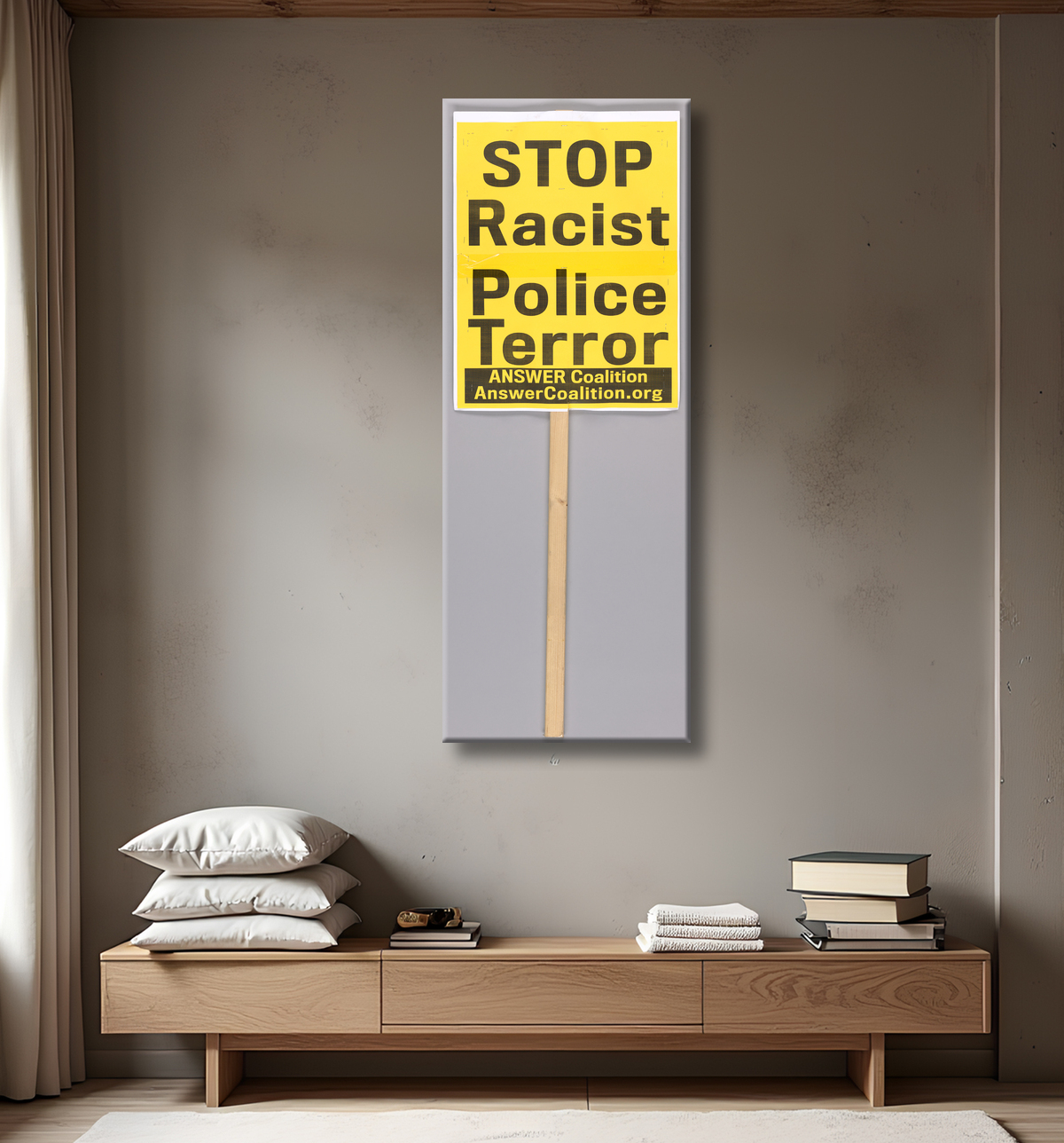 Reproduction Pancarte avec "Stop the War on Black America" utilisée lors de manifestations à Washington, DC de Act Now to Stop War and End Racism (A.N.S.W.E.R.), American, founded 2001 avec decor