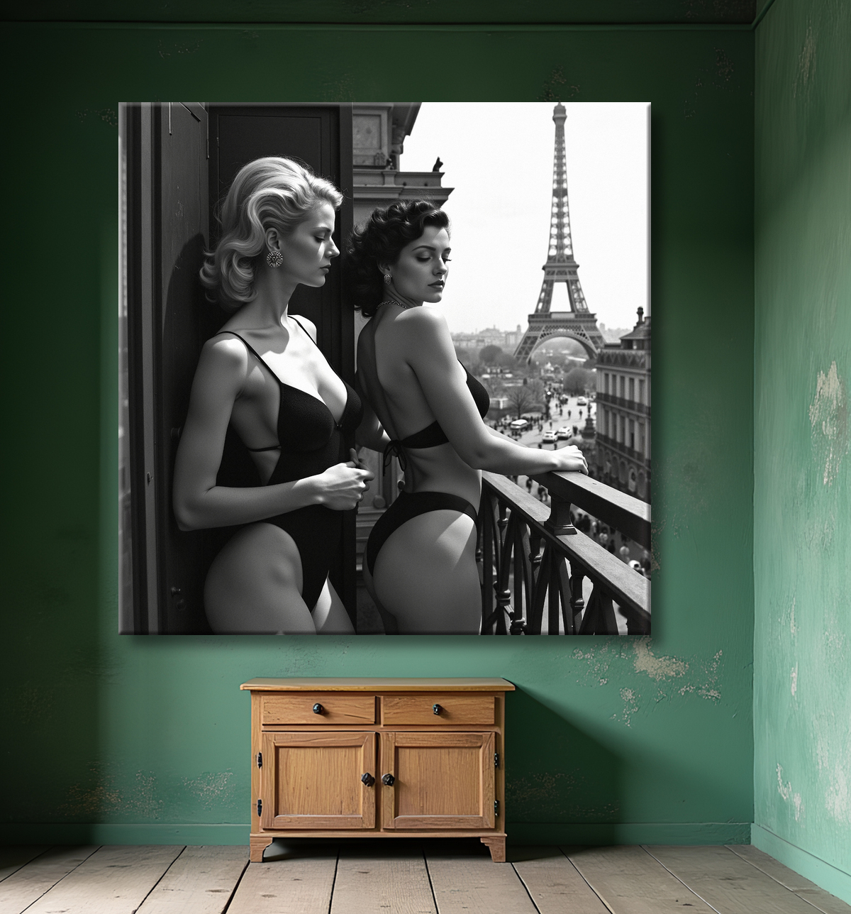 Tableau couple femmes chic Paris noir et blanc avec decor