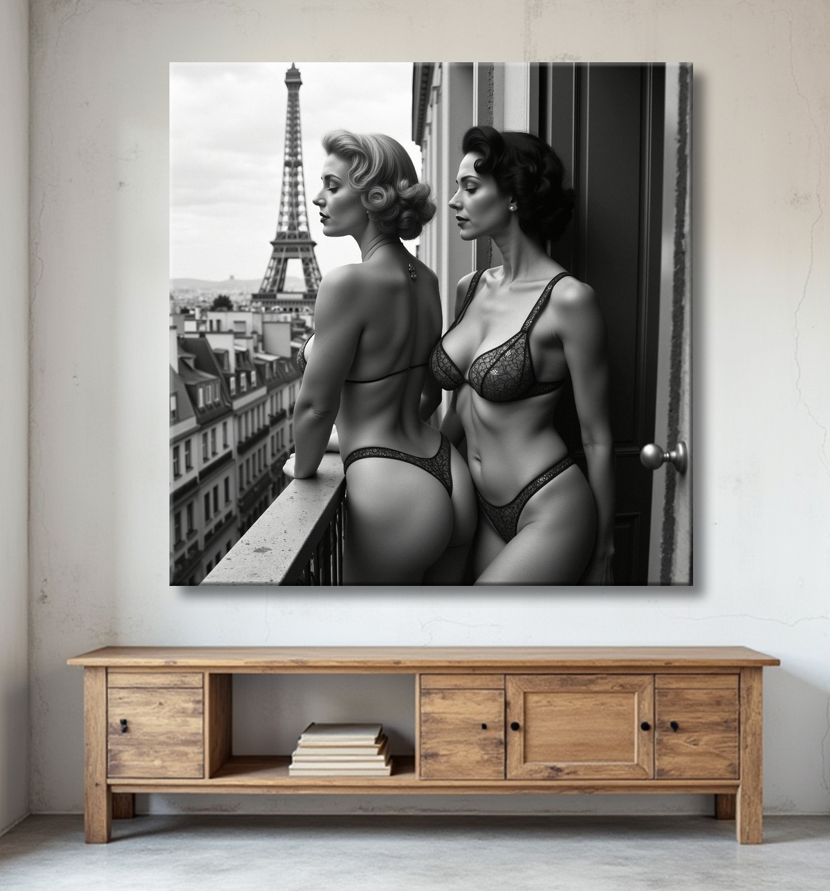 Tableau couple femmes chic Paris noir et blanc avec decor