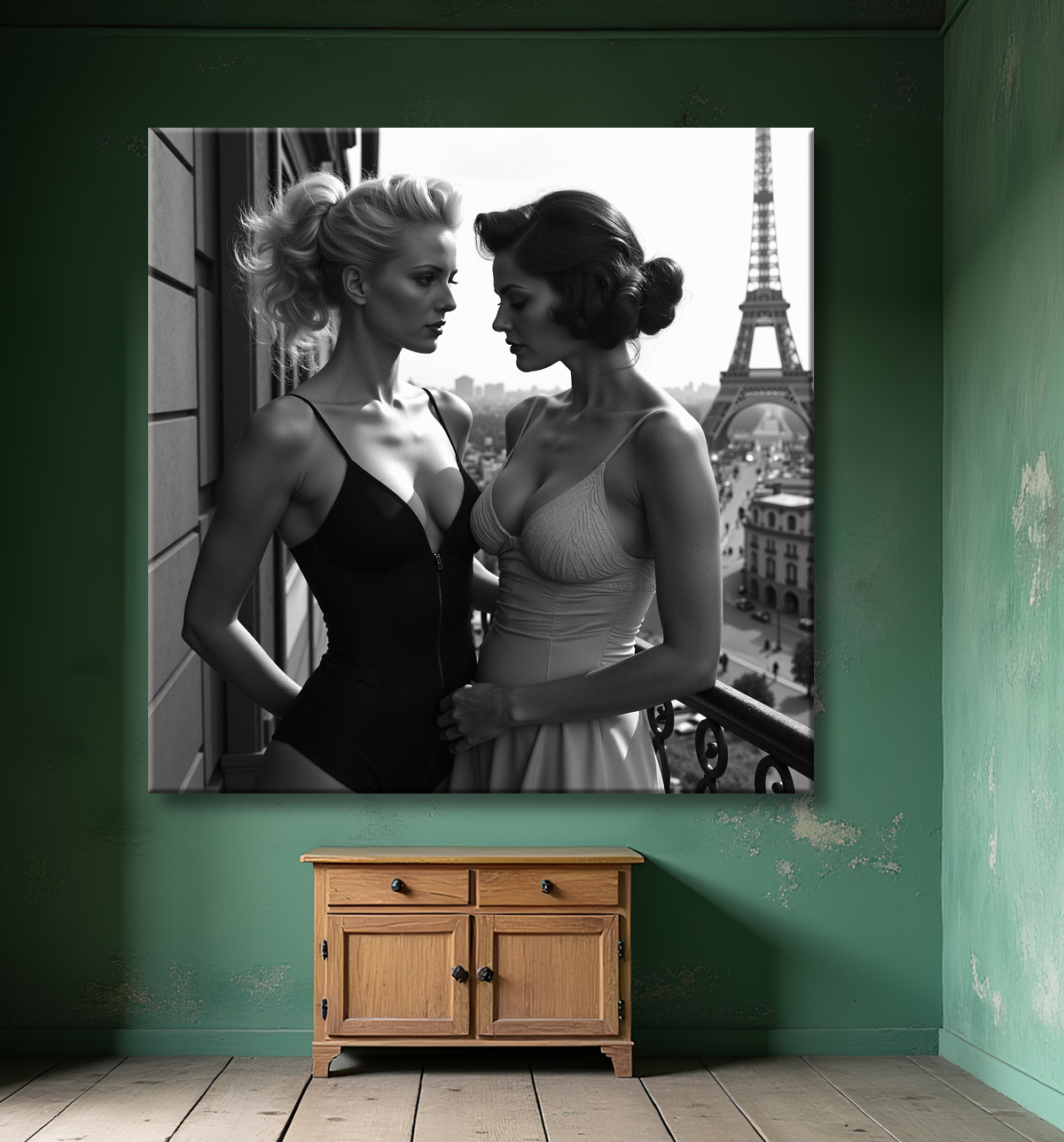 Tableau couple femmes chic Paris noir et blanc avec decor