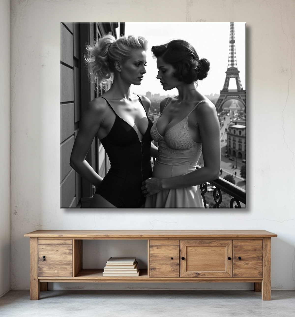 Tableau couple femmes chic Paris noir et blanc avec decor