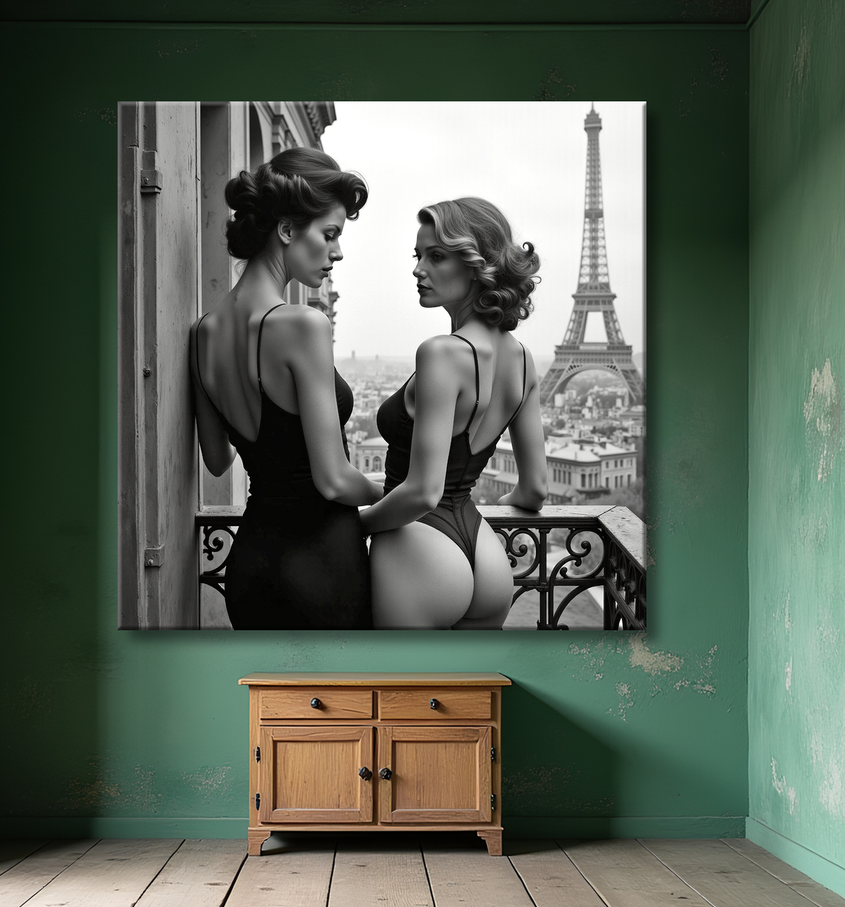 Tableau couple femmes chic Paris noir et blanc avec decor