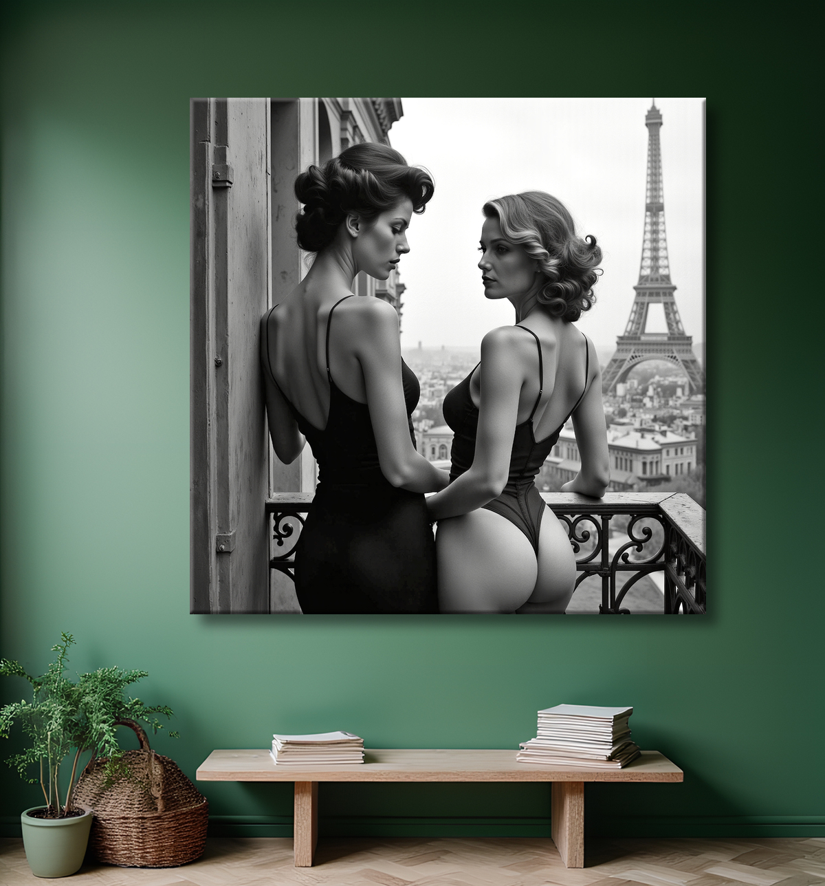 Tableau couple femmes chic Paris noir et blanc avec decor
