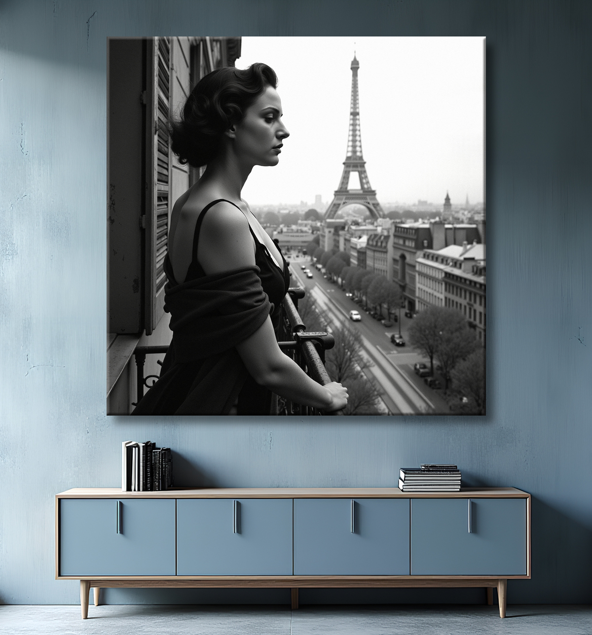 Femme au balcon – tableau noir et blanc intimiste avec decor