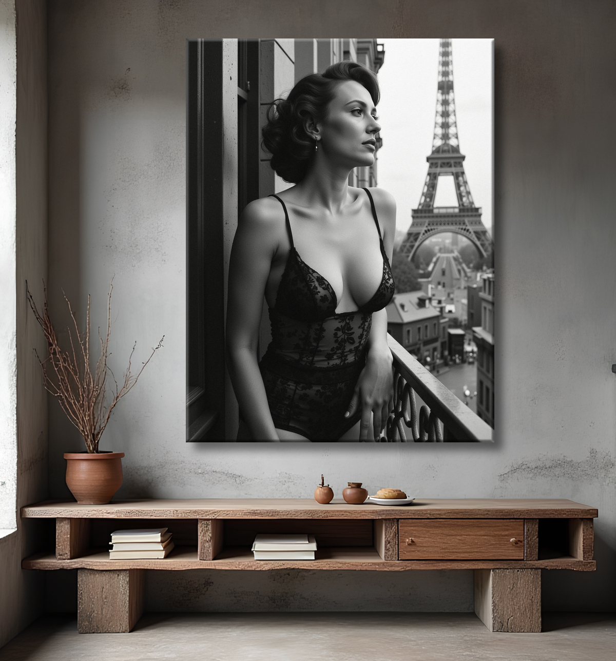 Femme au balcon – tableau noir et blanc intimiste avec decor