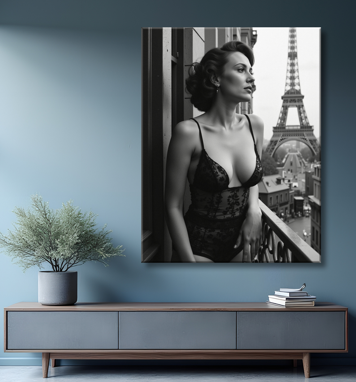 Femme au balcon – tableau noir et blanc intimiste avec decor