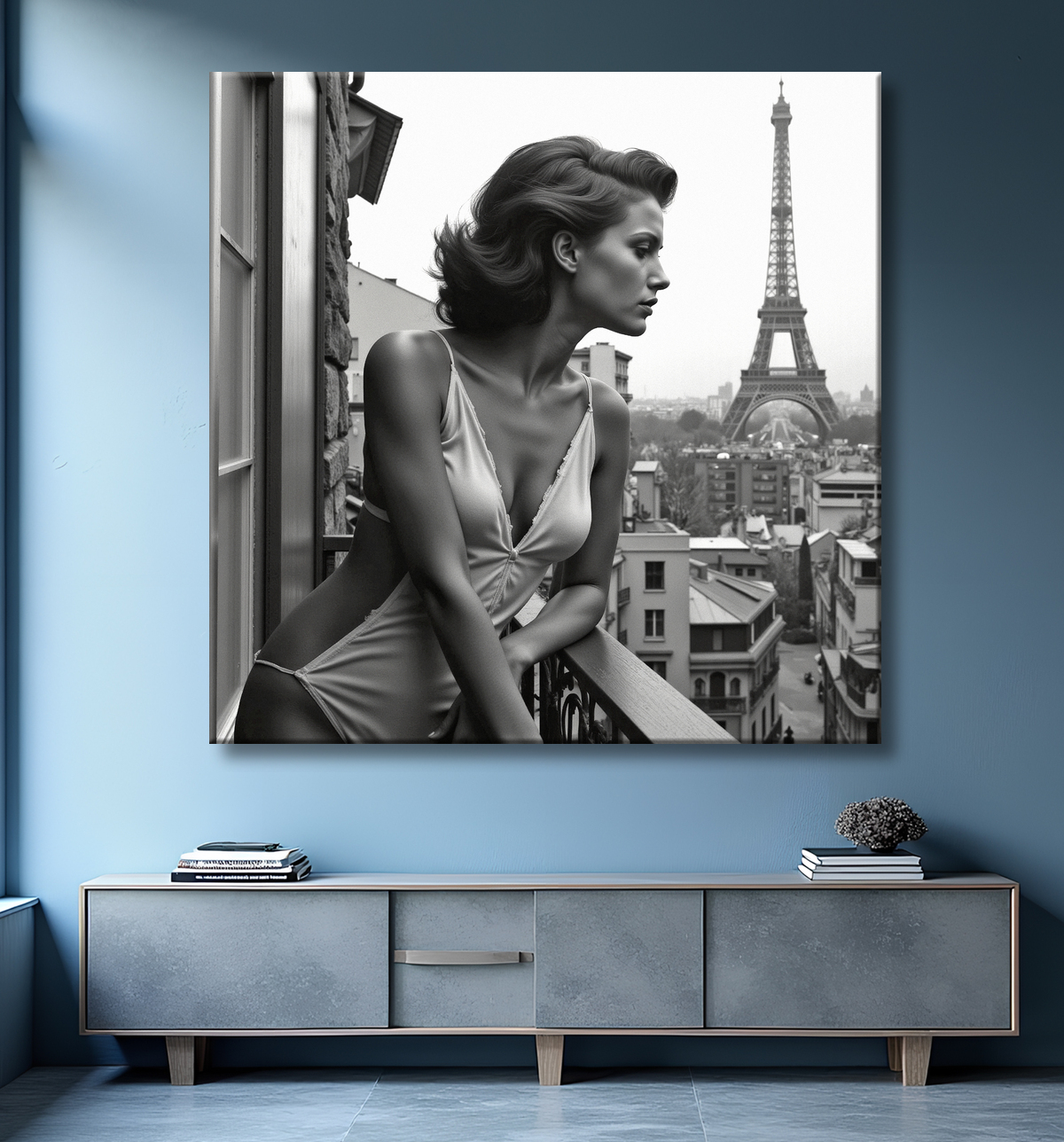 Femme au balcon – tableau noir et blanc intimiste avec decor