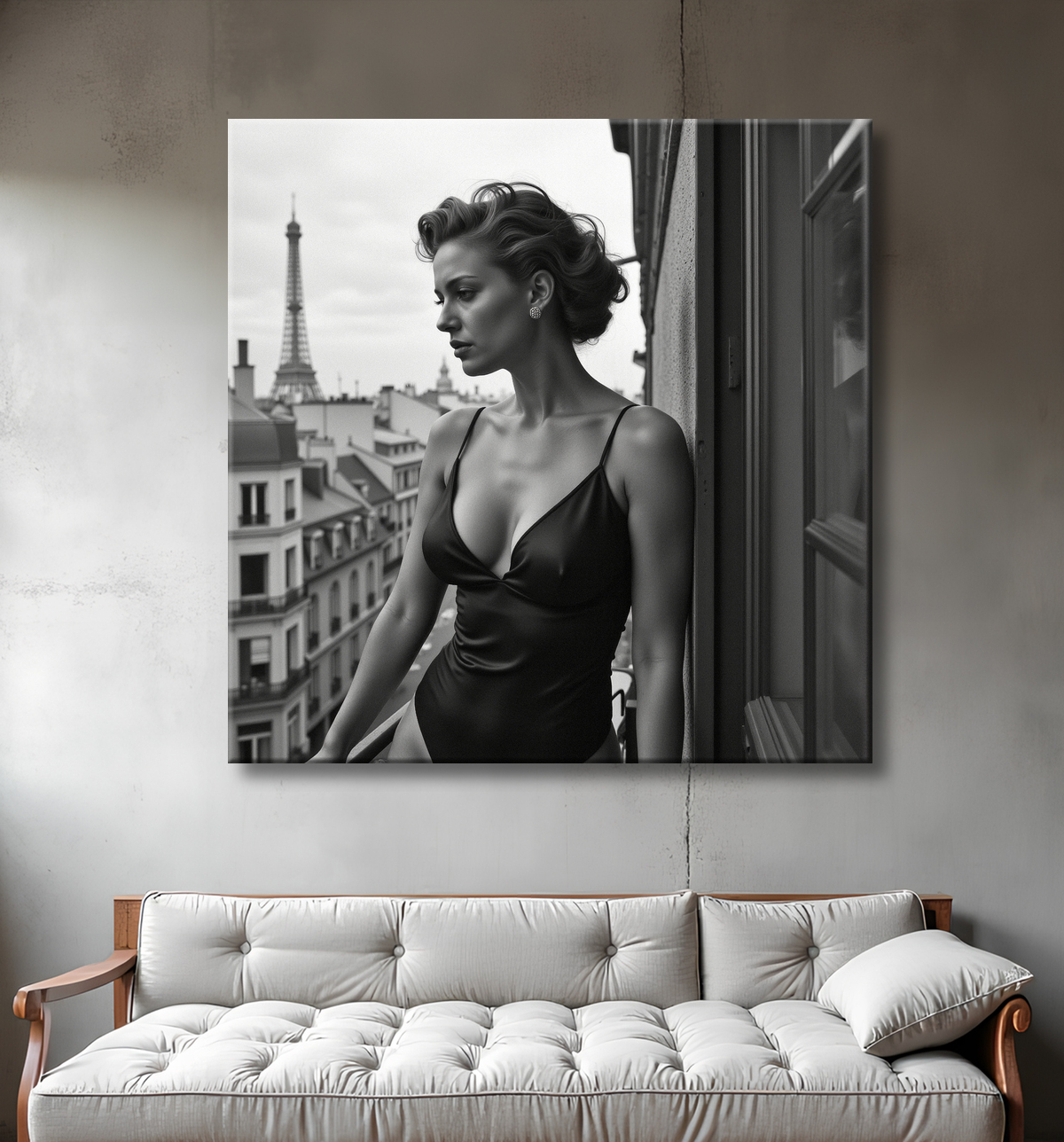 Femme au balcon – tableau noir et blanc intimiste avec decor
