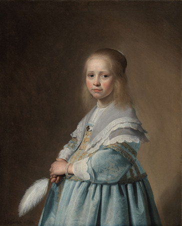 Poster haut de gamme fine art fabriqué en France ou toile premium. Portrait d'une jeune fille vêtue de bleu...