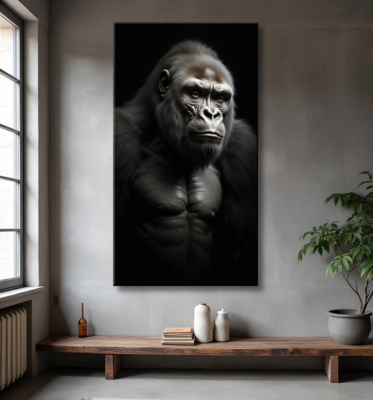 Portrait de gorille en studio sur fond noir. Tableau décoratif expressif et sobre, décliné en plusieurs formats. Création exclusive DECOTAB, imprimée en France.
