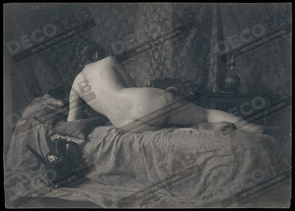 Reproduction [Femme nue de dos] de Unknown